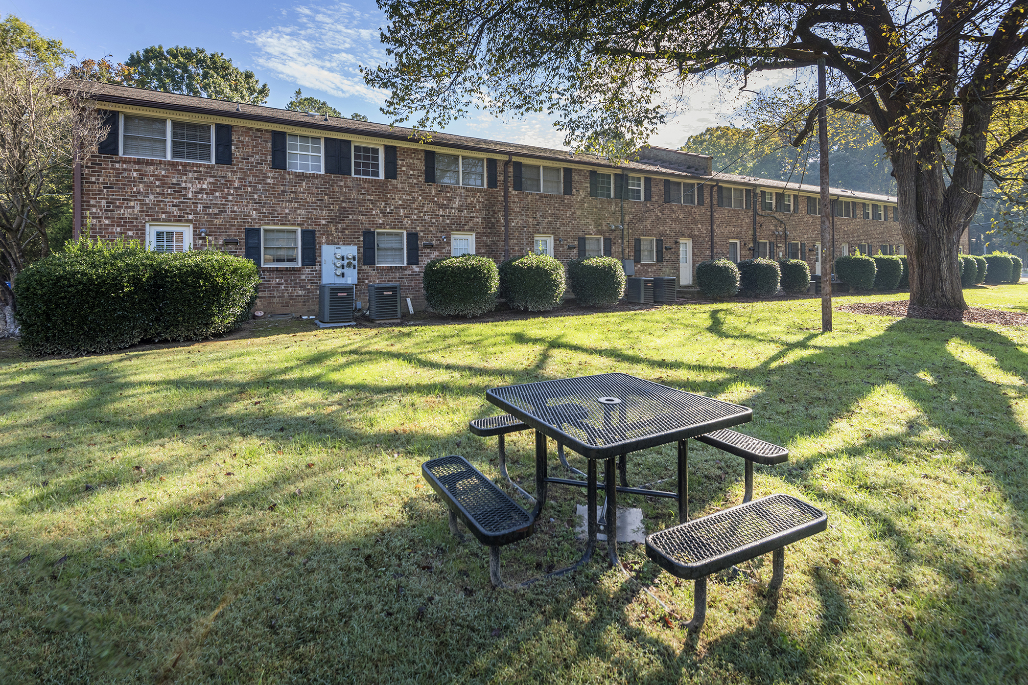 612 Hillsborough The Multifamily Advisory Group at Cushman & Wakefield